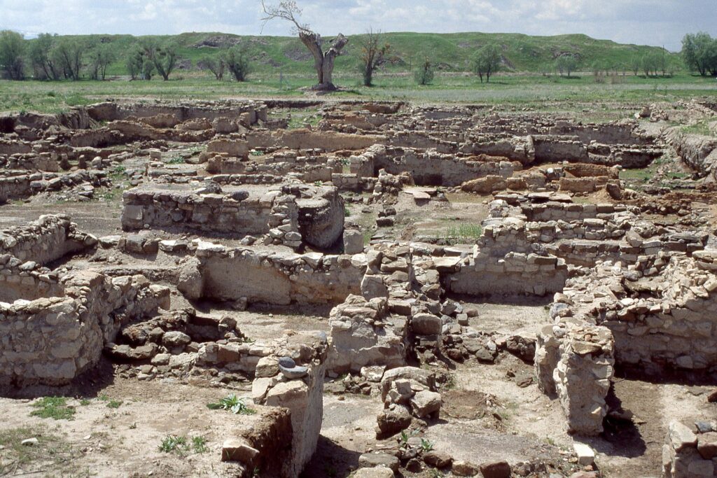 Древний город Каниш (Кюльтепе) в восточной Каппадокии