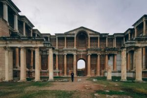 Античный город Сарды (Сардис) и чем он знаменит