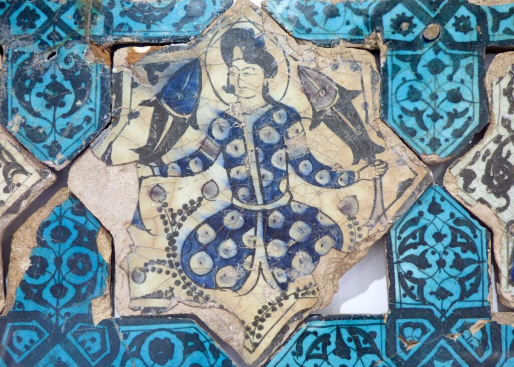 Медресе Каратай (Karatay Medresesi)