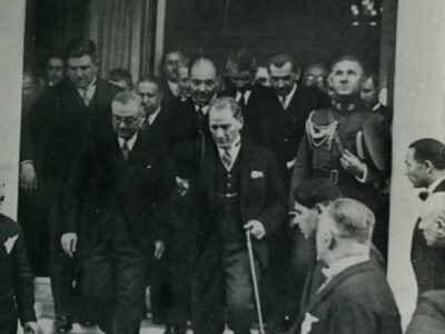 Türkiye İş Bankası: Банк, с которого началась новая Турция